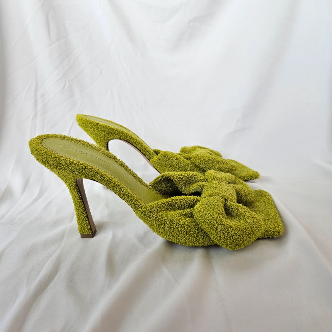 Bottega Veneta Terry Cloth Bow Accent Sandal, 40
