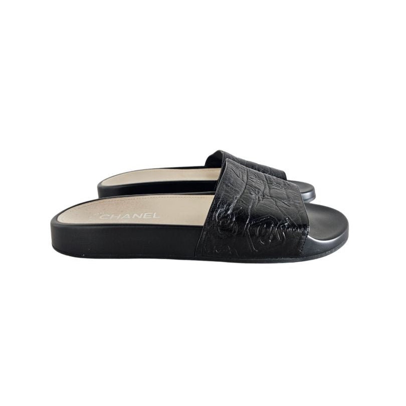 Chanel Black With Embossed CC /Camelia Detail On Vamp Slide, size 40