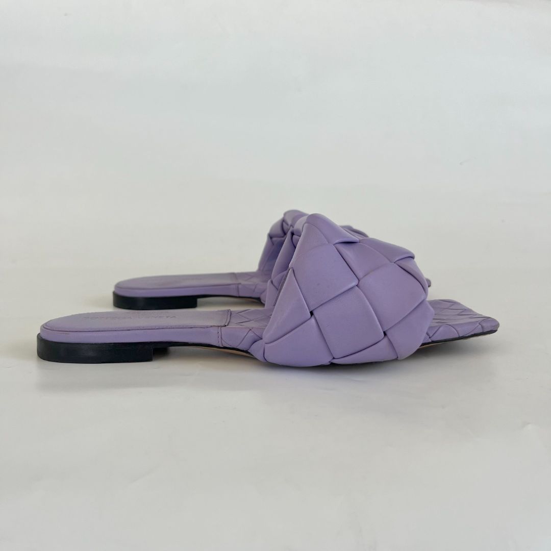 Bottega Veneta Lido flat quilted square Wisteria Purple sandals, 41