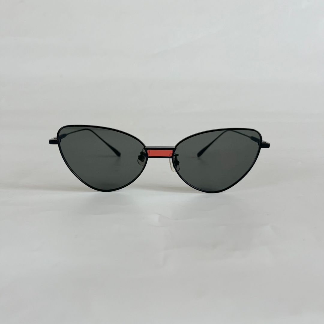 Gentle Monster cate eye sunglasses