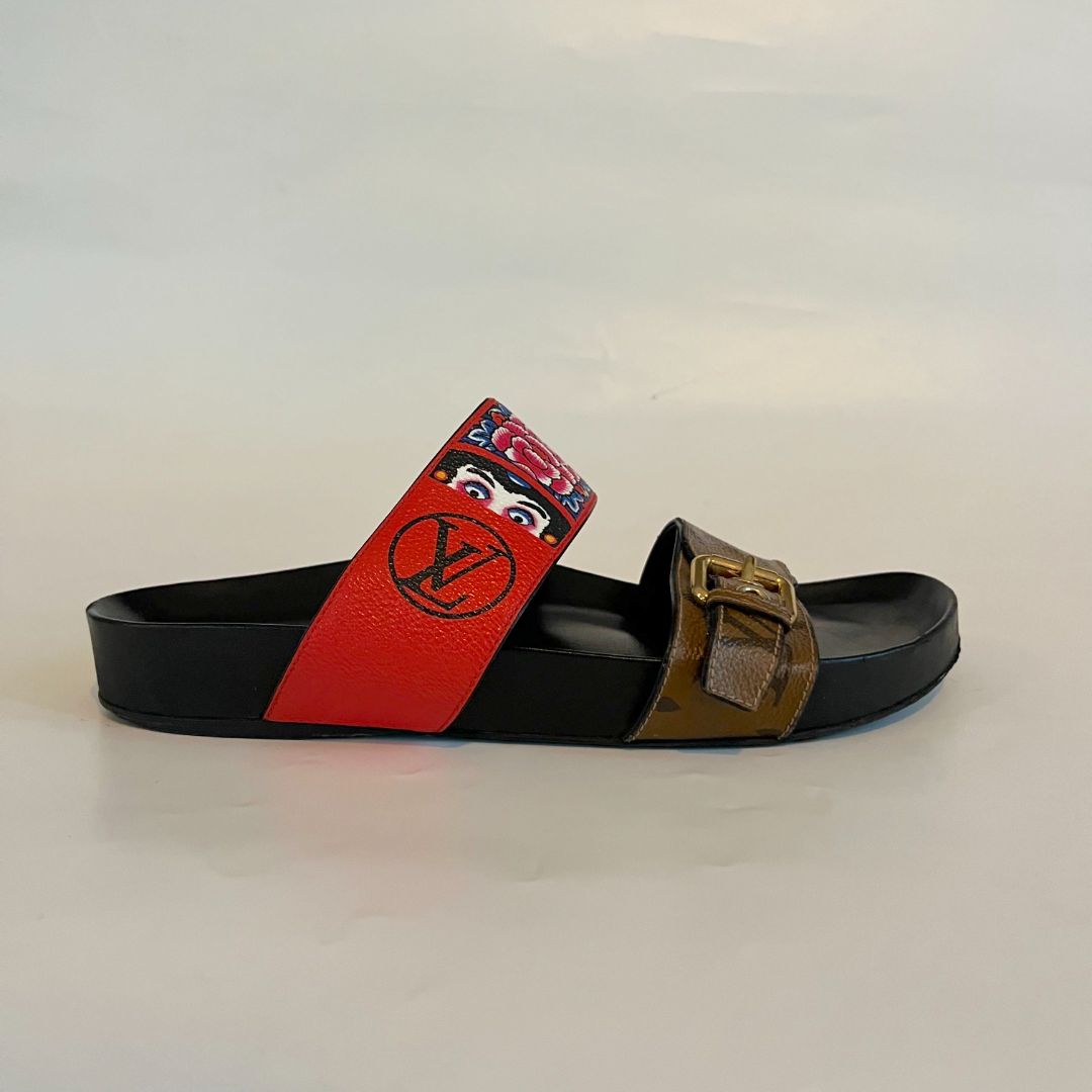 Louis Vuitton Bom Dia Flat Sandals, 38.5