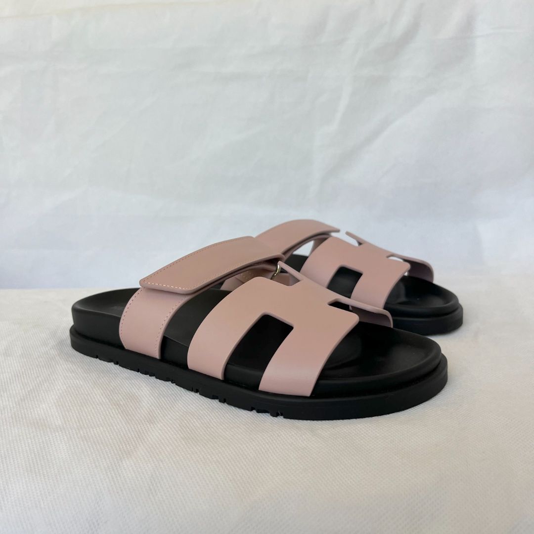 Hermes Black/Rose Cancan Chypre Leather Sandal, 38