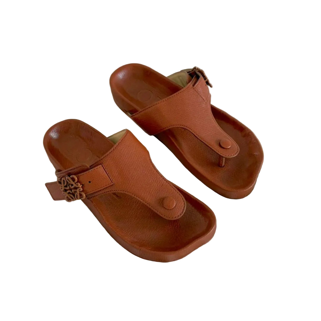Loewe Logo plague brown leather thong sandals, size38