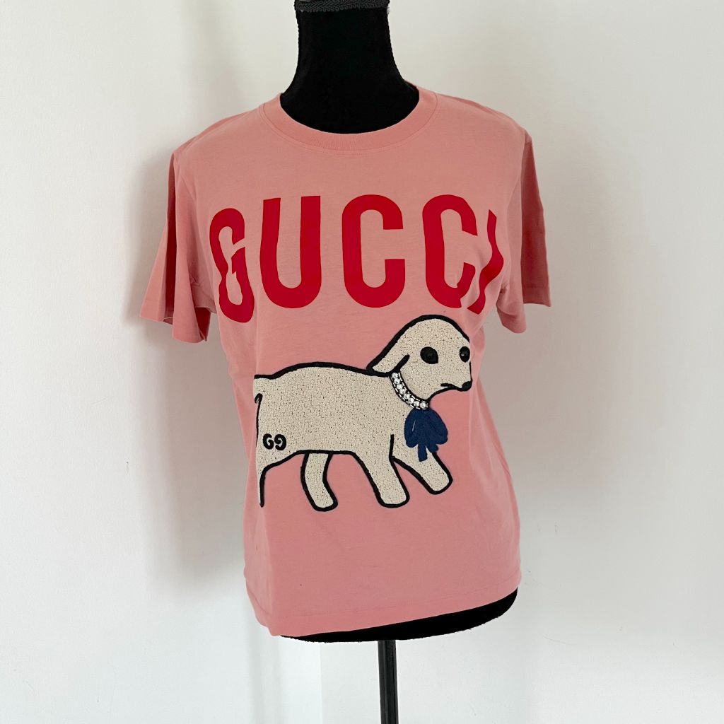 Gucci pink t shirt with dog ebmroidered detail