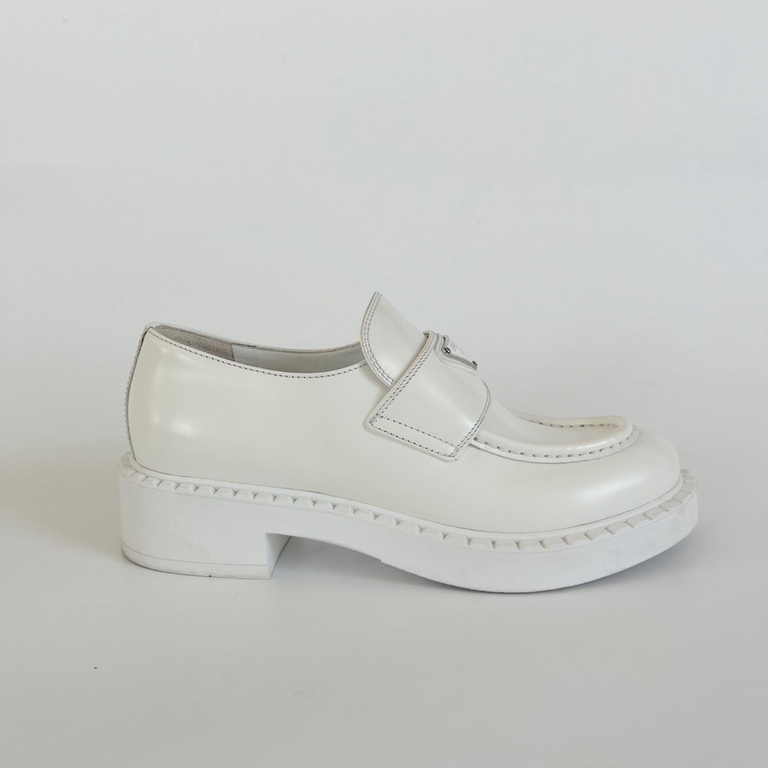Prada triangle logo slip-on loafer, size 37.5