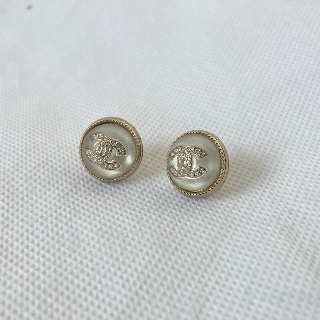 Chanel white stud CC small crystal round earring - BOPF | Business of Preloved Fashion