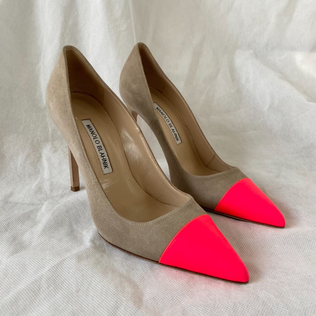 Manolo Blahnik Beige Suede And Pink Leather Bipunta Cap-Toe Pumps - BOPF | Business of Preloved Fashion