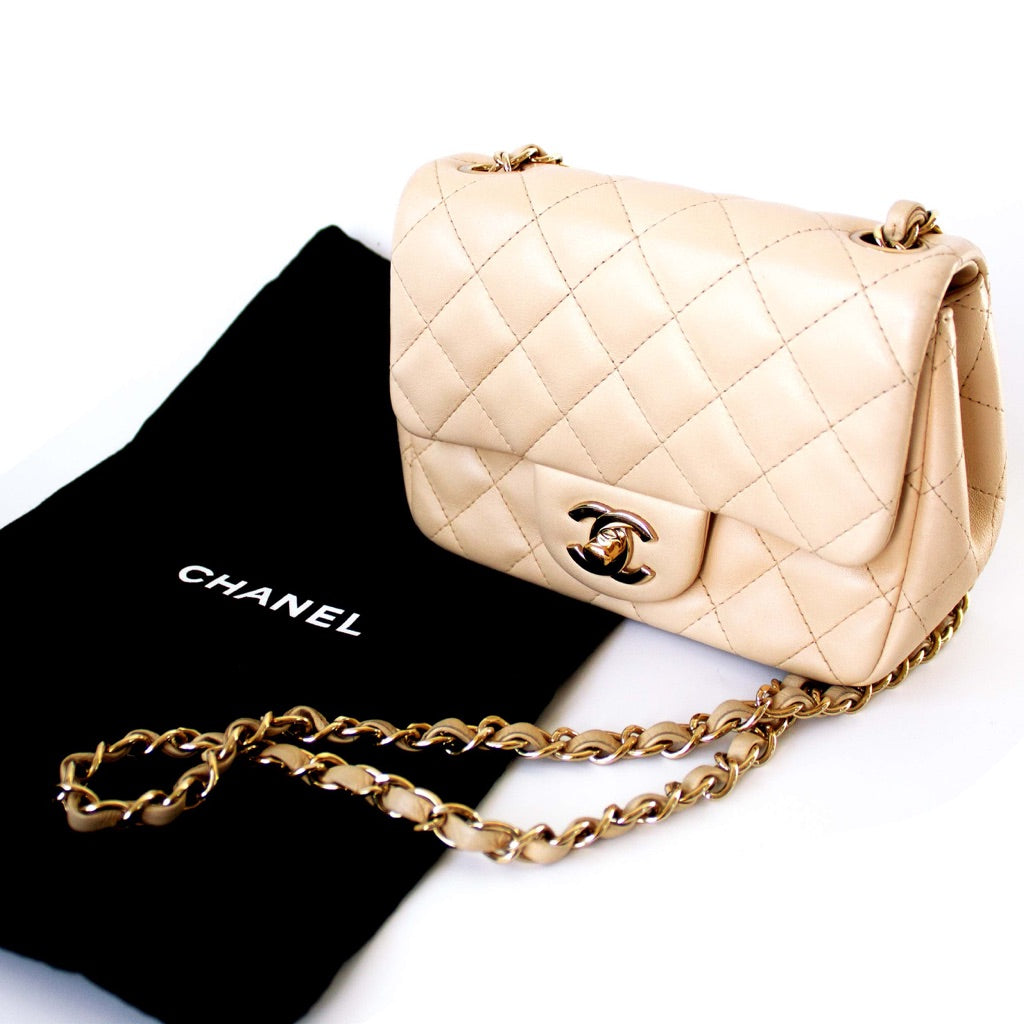 Top 5 tips to authenticate a vintage Chanel flap bag 
