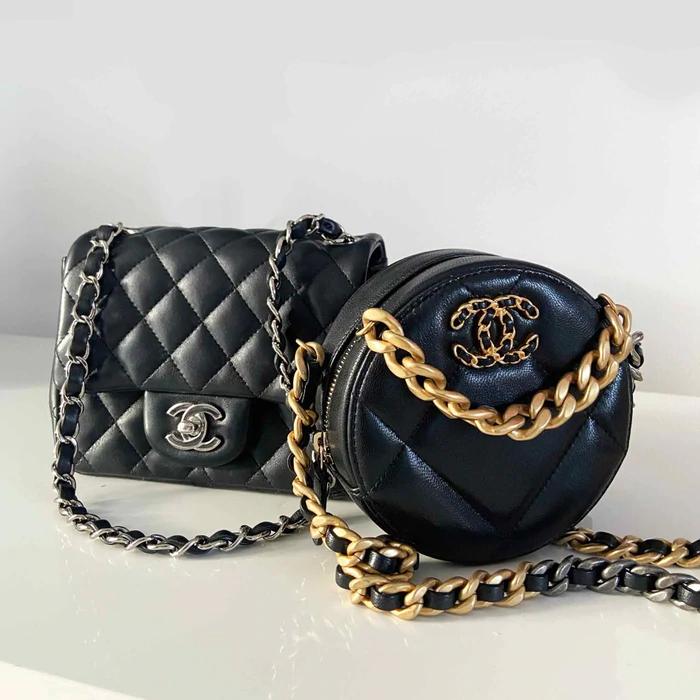 NIB 100%Auth Chanel 21B Leather Chain&Pearl Crystal CC Logo Choker Necklace