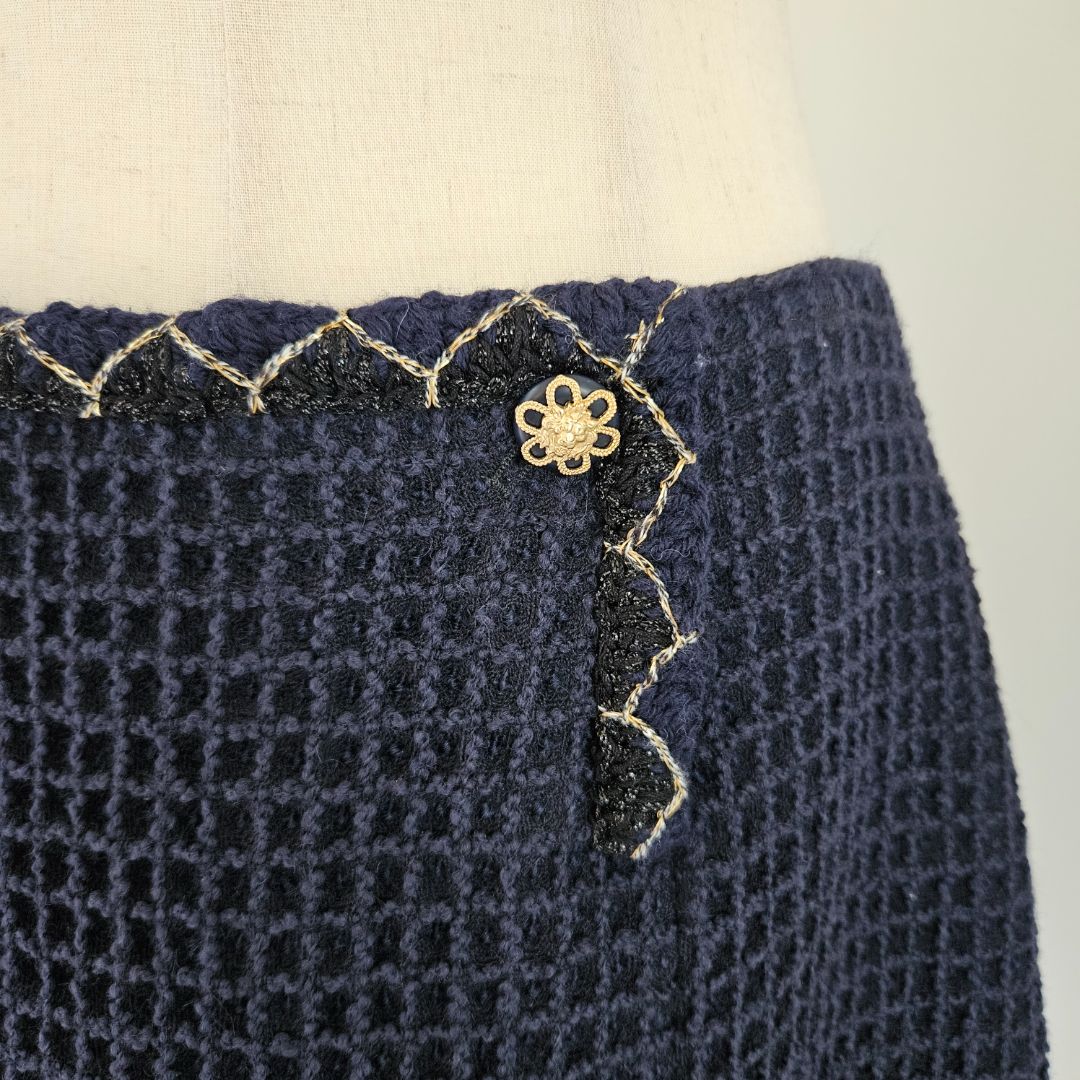 Chanel 15A Salzburg Braid trim navy blue tweed mini skirt