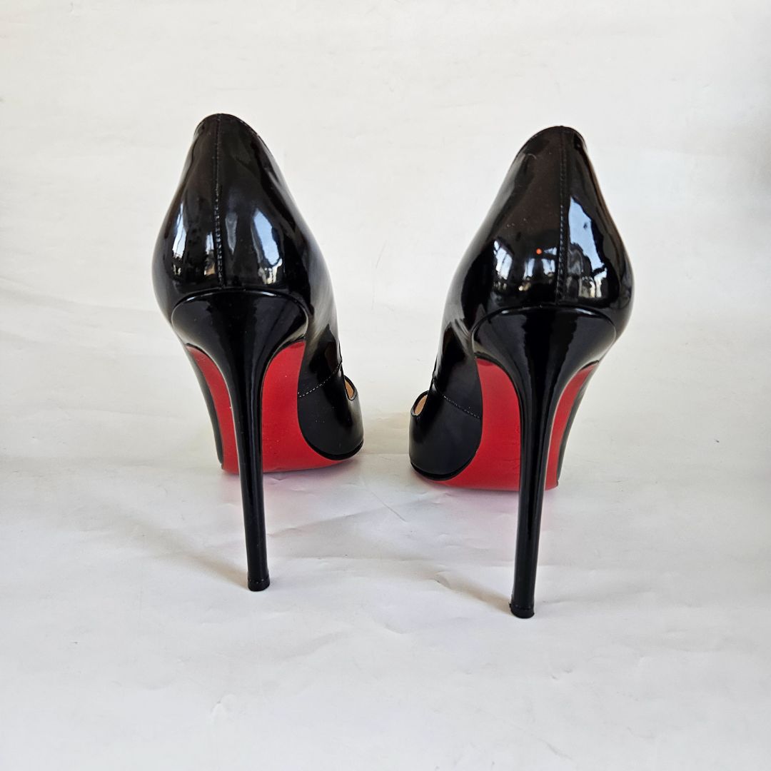 Christian Louboutin Black Patent Leather Pigalle Pumps, 39