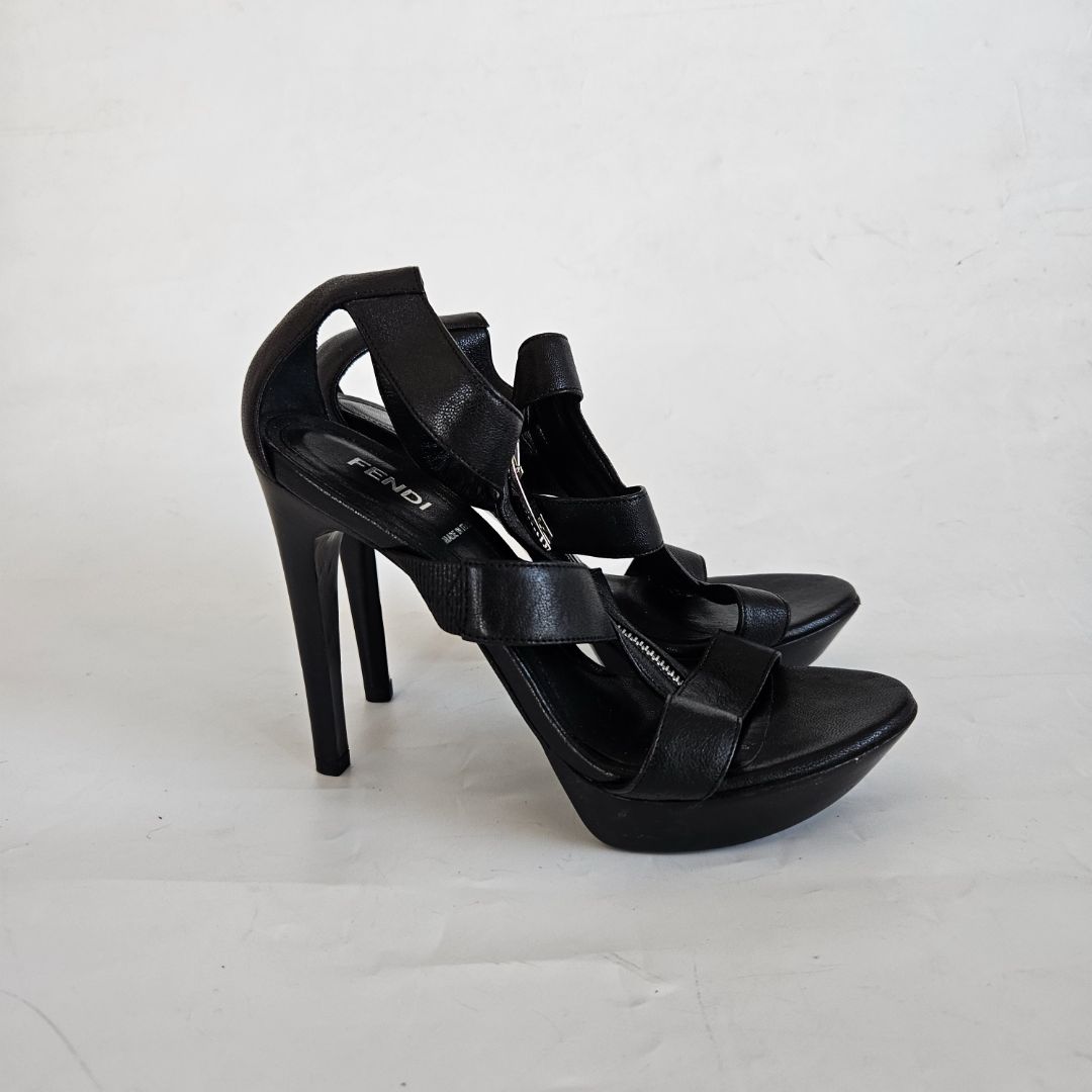 Fendi black strappy sandal, 36.5