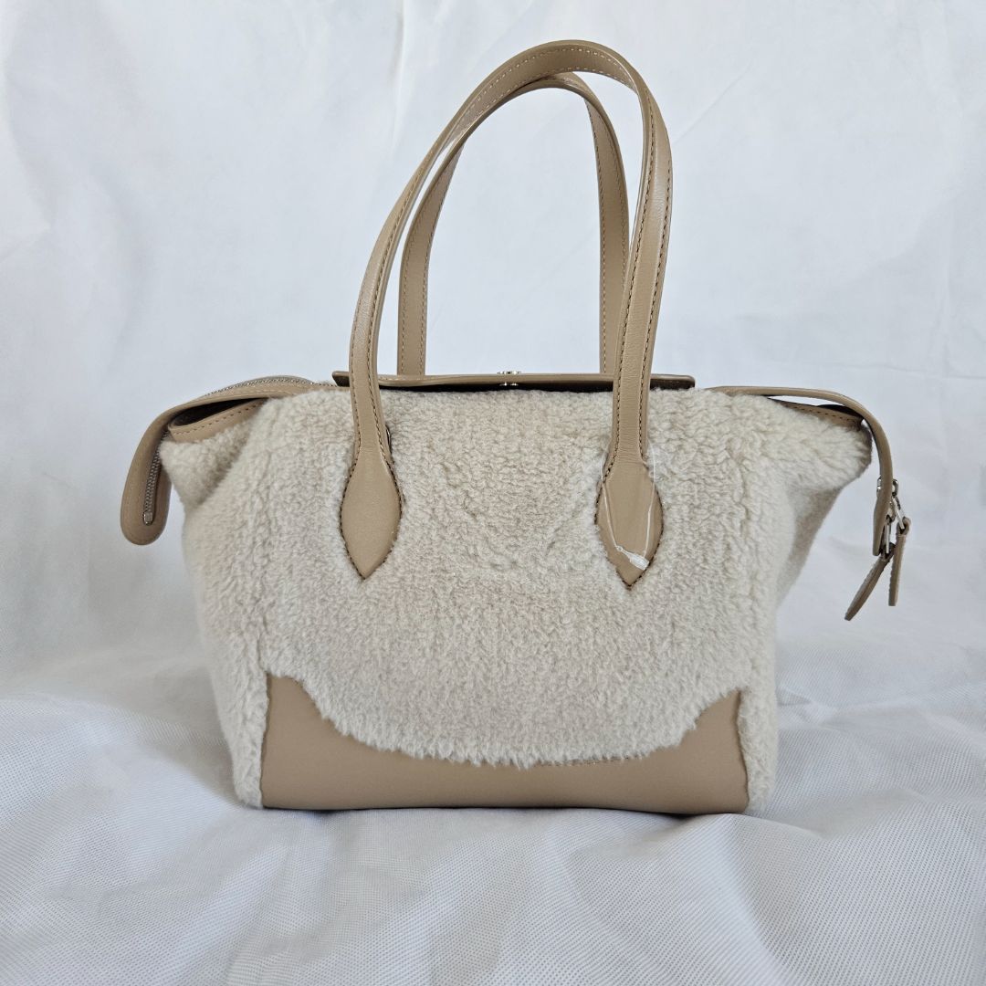 Loro Piana Happy Day Micro Leather And Cashmere And Silk-blend Fleece Tote shearling