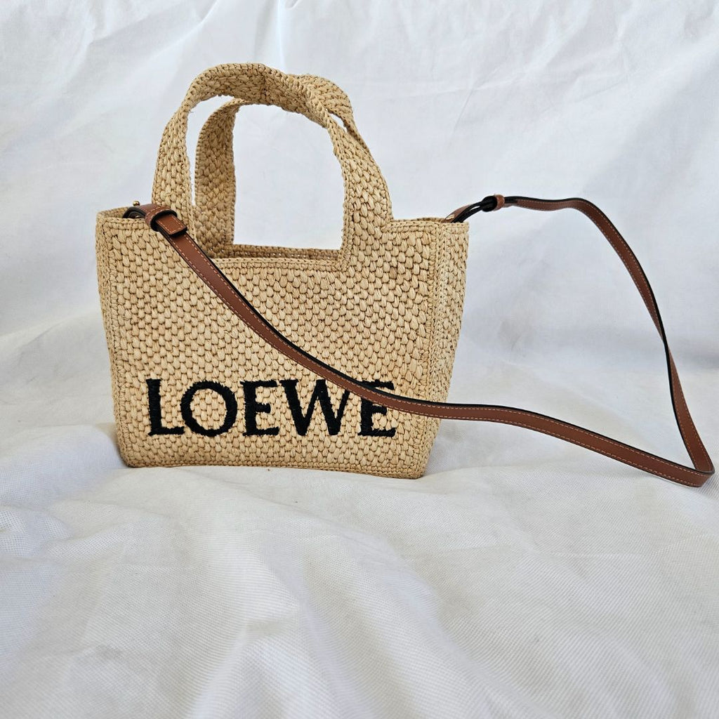 【直営・関税送料込】LOEWE Font Flowers s Women's LOEWE Font Flowers small raffia tote bag | LOEWE | 24S