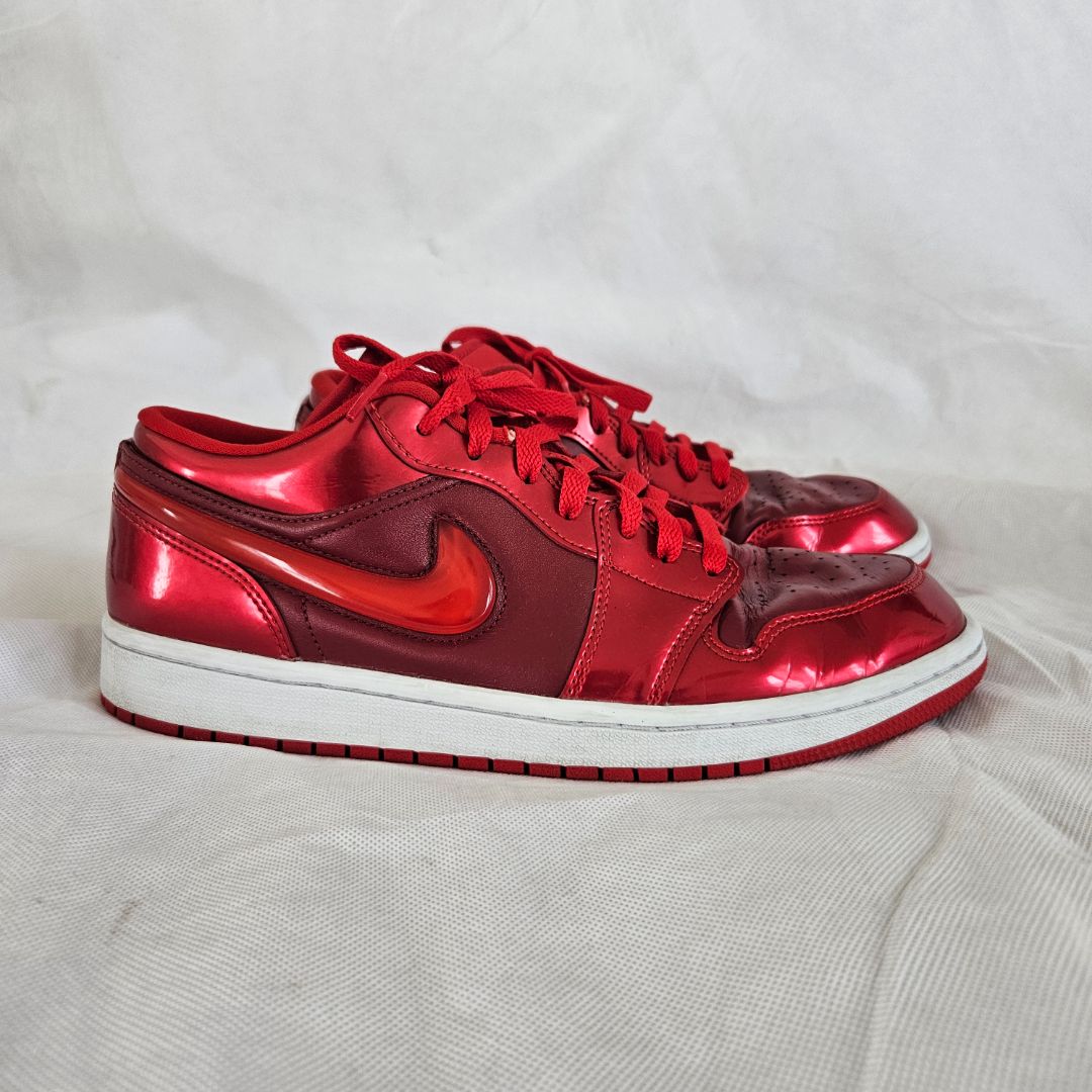 nike pomegranate collection