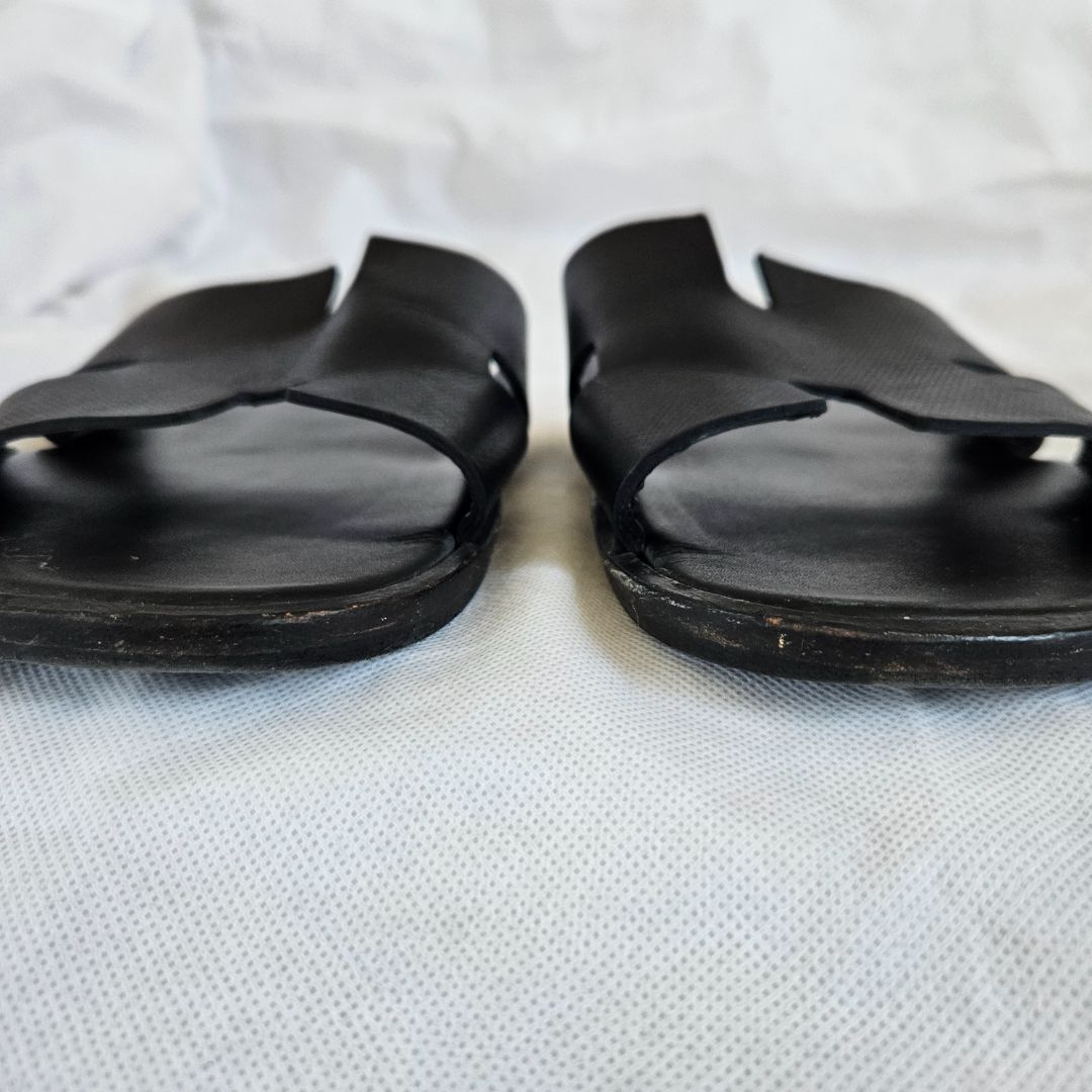 Hermes Black Leather Izmir Flat Sandal, 43