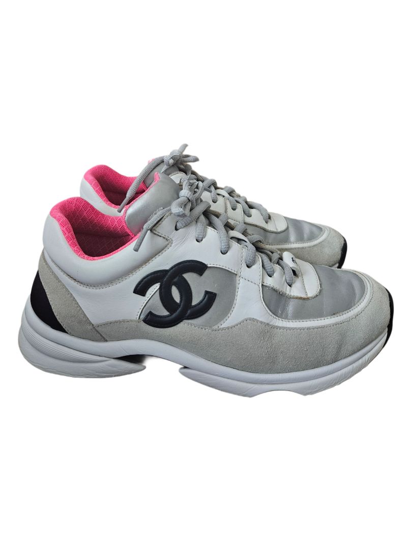 Chanel Tricolor Leather & Suede Interlocking CC Logo Sneaker, 39