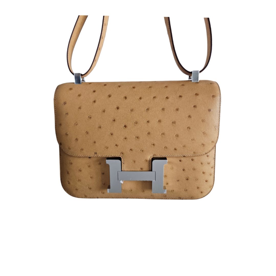 Hermès 24 Constance tabac camel Ostrich Bag