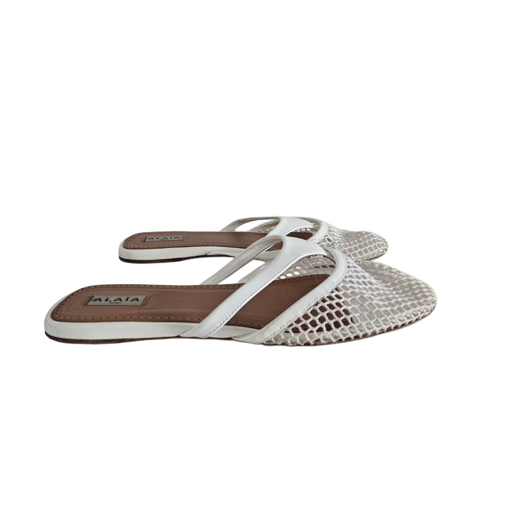 Alaïa Mesh White Patent Leather Thong Flat Mules, Size 41