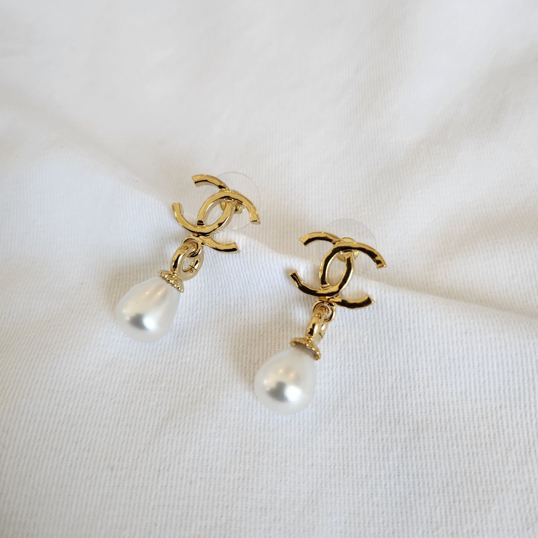 Chanel faux pearl drop earrings with cc gold-tone hardware