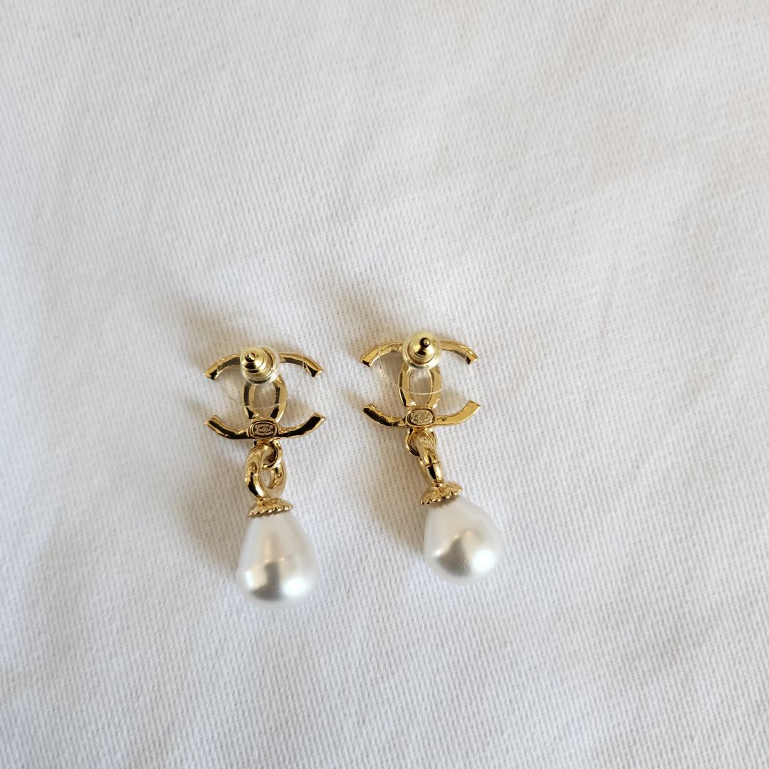 Chanel faux pearl drop earrings with cc gold-tone hardware