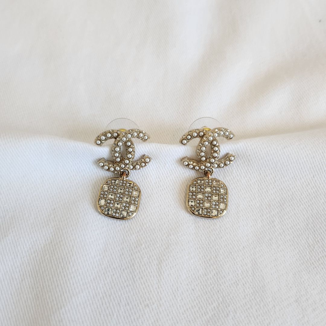 Chanel CC square crystal and pearl drop earrings.