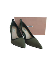 Miu Miu Green Pointed Toe Pumps W/ Logo On The Back