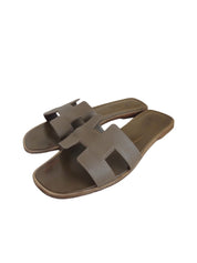 Hermes Etoupe Leather Oran Sandal