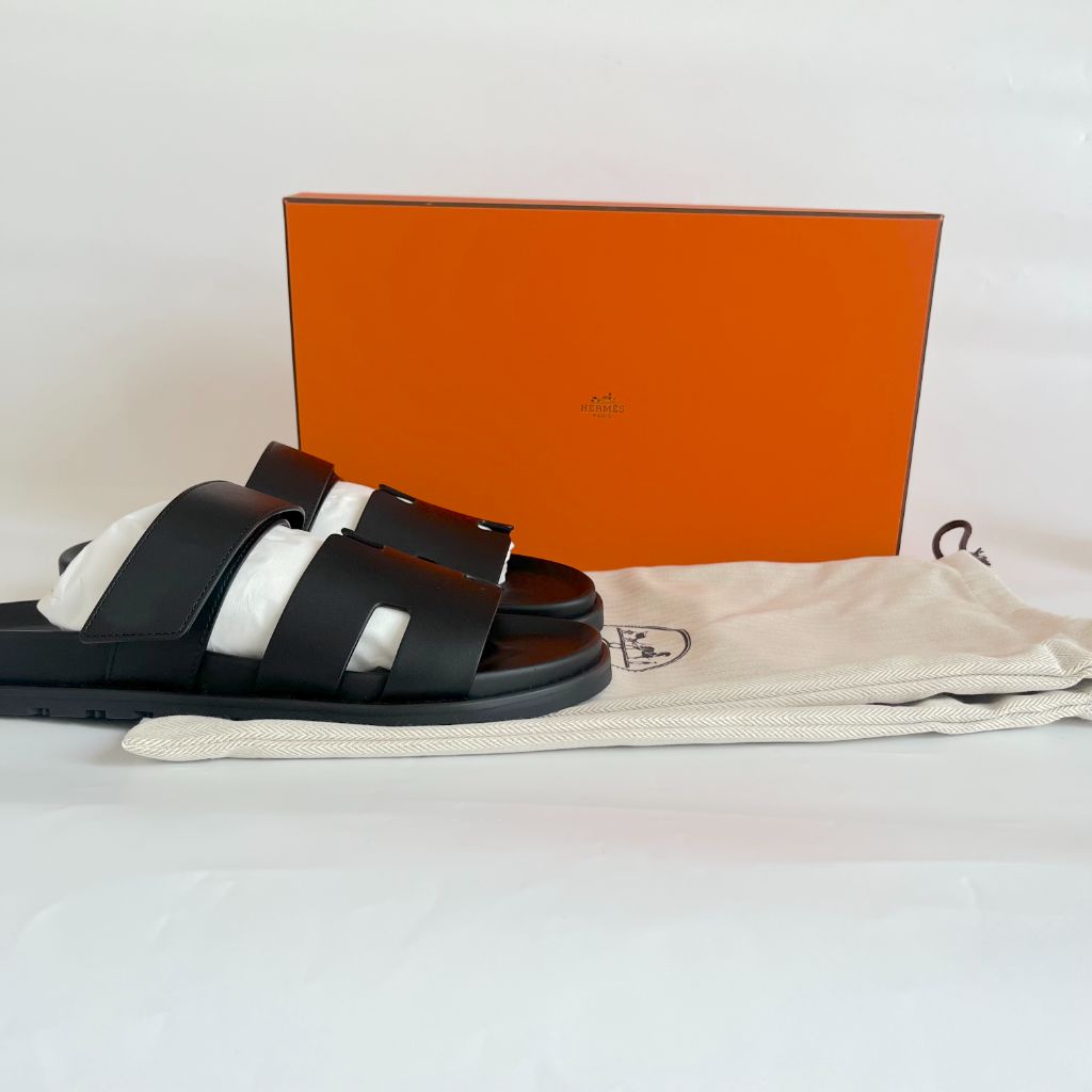 Hermès Black Chypre Sandals . 44.5