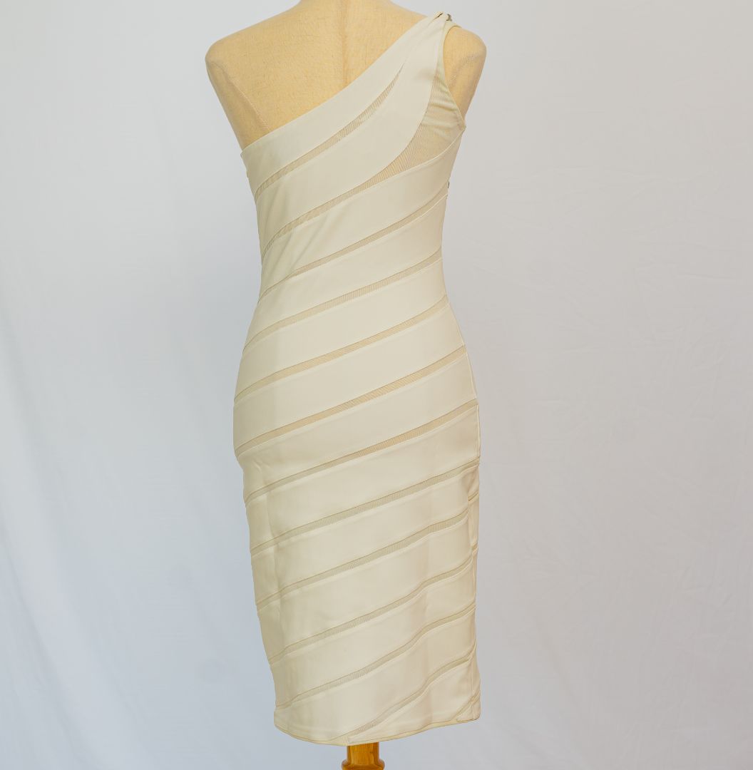 Tom Ford white dress panelled with silver chain detail - BOPF | Business of Preloved Fashion Tom Ford white dress panelled with silver chain detail - BOPF | Business of Preloved Fashion