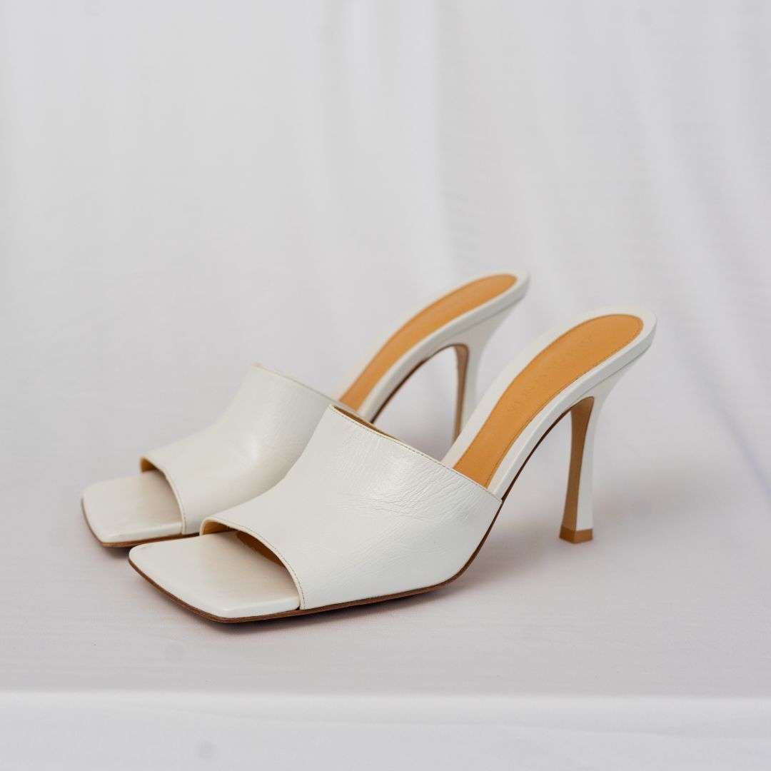 Bottega Veneta White Leather Square Toe Slide Sandals, 39