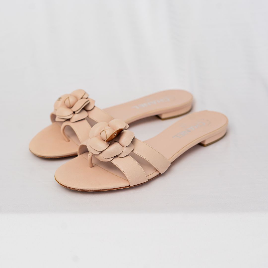 Chanel Nude Leather CC Camellia Embellished Flat Slides, 38