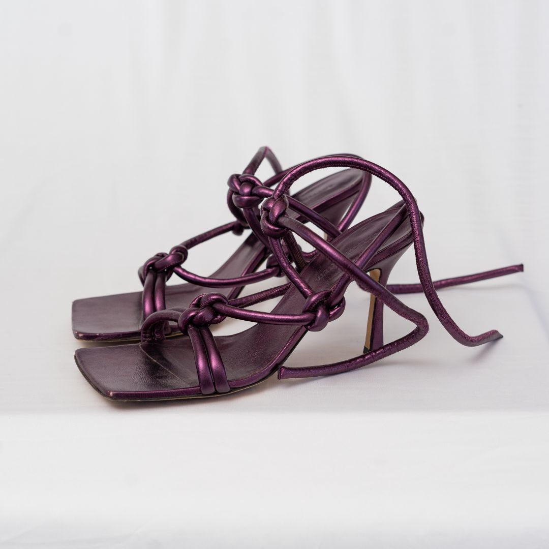 Bottega Veneta Metallic Purple Leather Knot Sandals, 41
