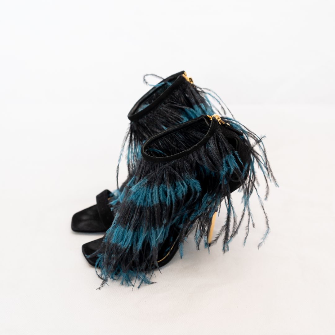 Louis Vuitton Black Suede Sandals with ostrich fur, 36