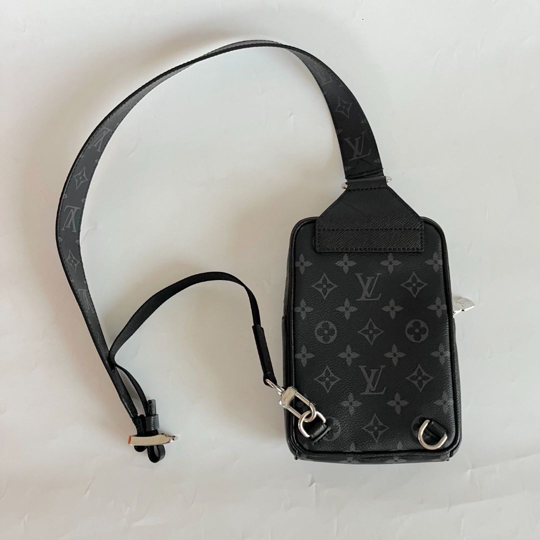 Louis Vuitton Outdoor Slingbag, Grey, One Size