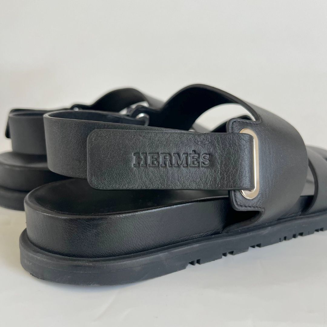 Hermès black leather Takara leather sandal, size 43