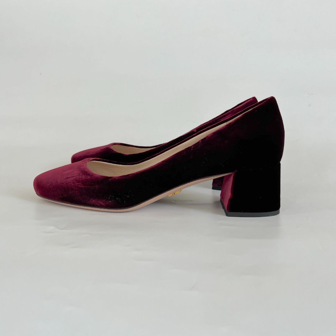 Louise et Cie - Oxblood Suede Mary Jane Block Heels Sz 7 | Louise et cie,  Heels, Block heels