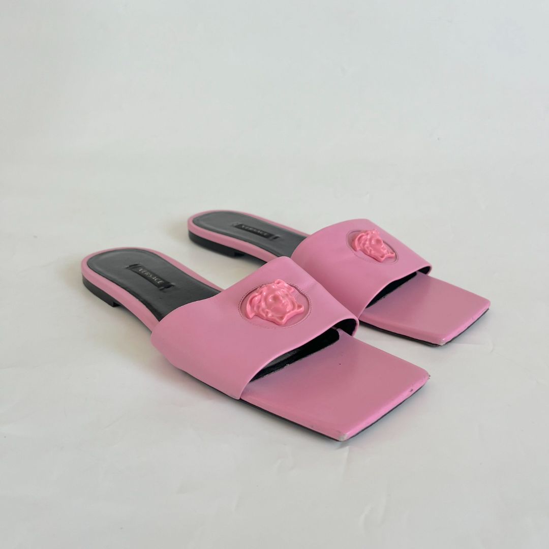 Versace La Medusa Plaque Pink Slides, 39