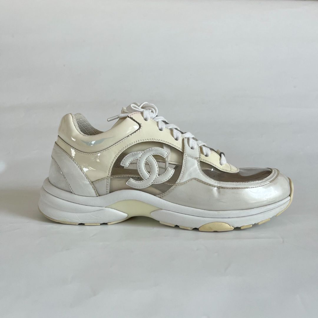 Chanel white patent leather and PVC low top sneakers, 39 - BOPF