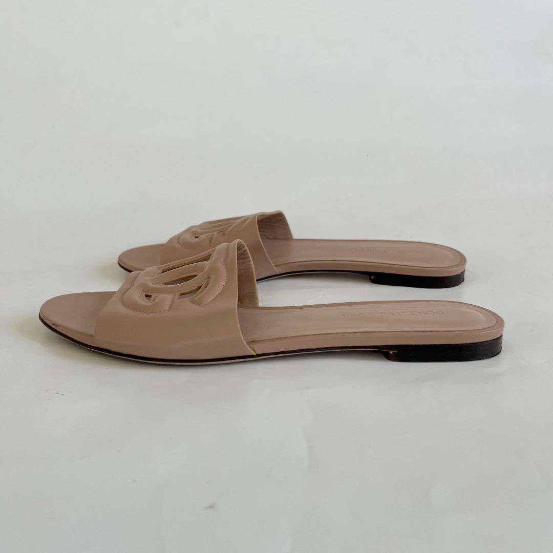 Dolce & Gabbana Nude Leather Cutout Sandals, 39