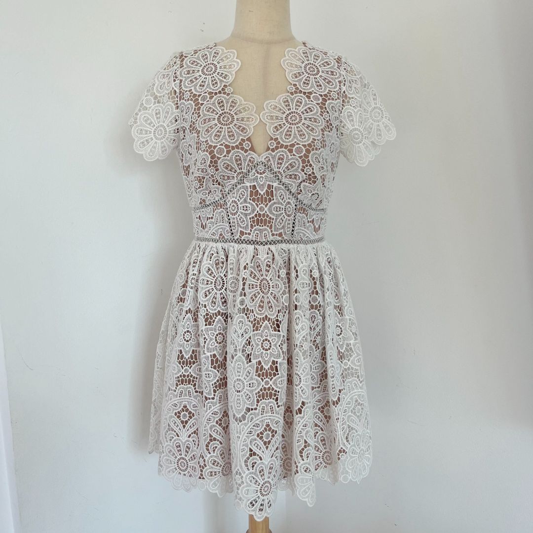 Self-Portrait Floral Guipure Lace Mini Dress White - BOPF | Business of Preloved Fashion Self-Portrait Floral Guipure Lace Mini Dress White - BOPF | Business of Preloved Fashion