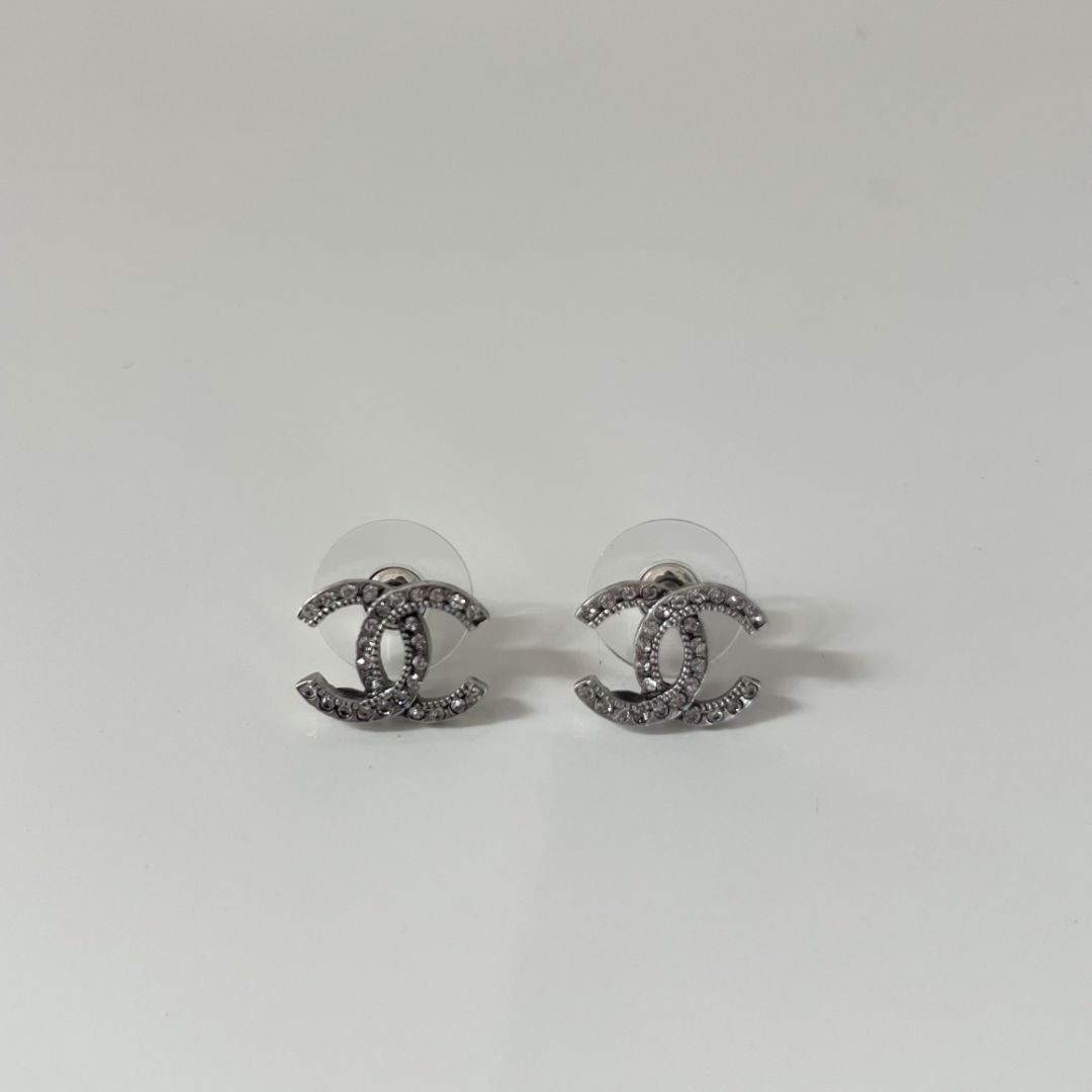 Chanel CC Aged CC Silver Metal Rhinestone Stud Earrings BOPF