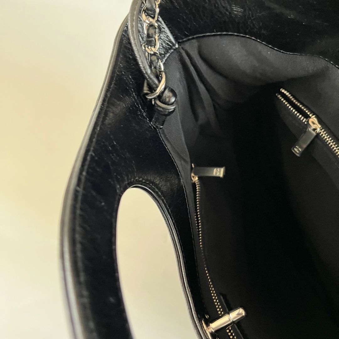 Chanel Glazed Calfskin Chevron Stitched Large 31 Shopping Bag Black Mu -  BOPF | Business of Preloved Fashion