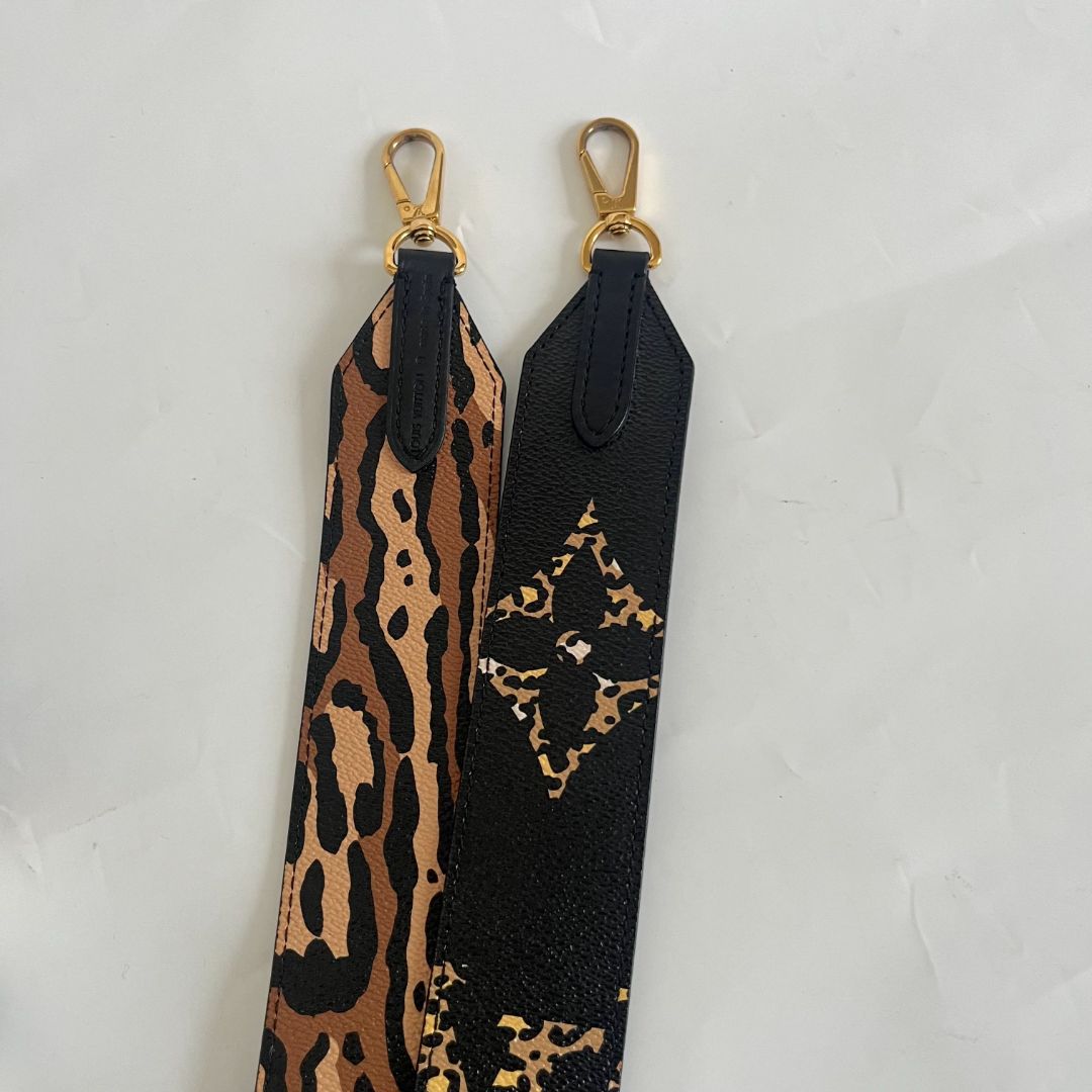 Louis Vuitton Monogram Giant Jungle NéoNoé Ivory bag
