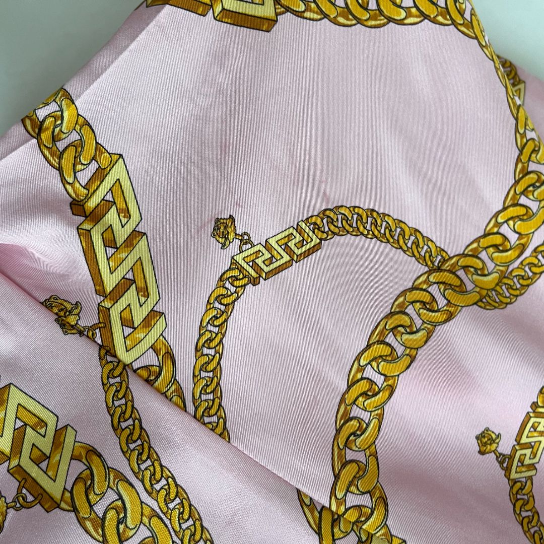 Versace Chain-print high-waisted shorts