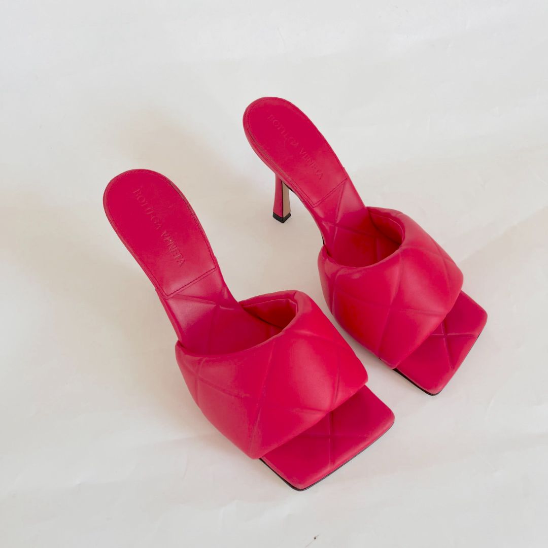 Bottega Veneta Red Quilted Square Toe Heels, 37