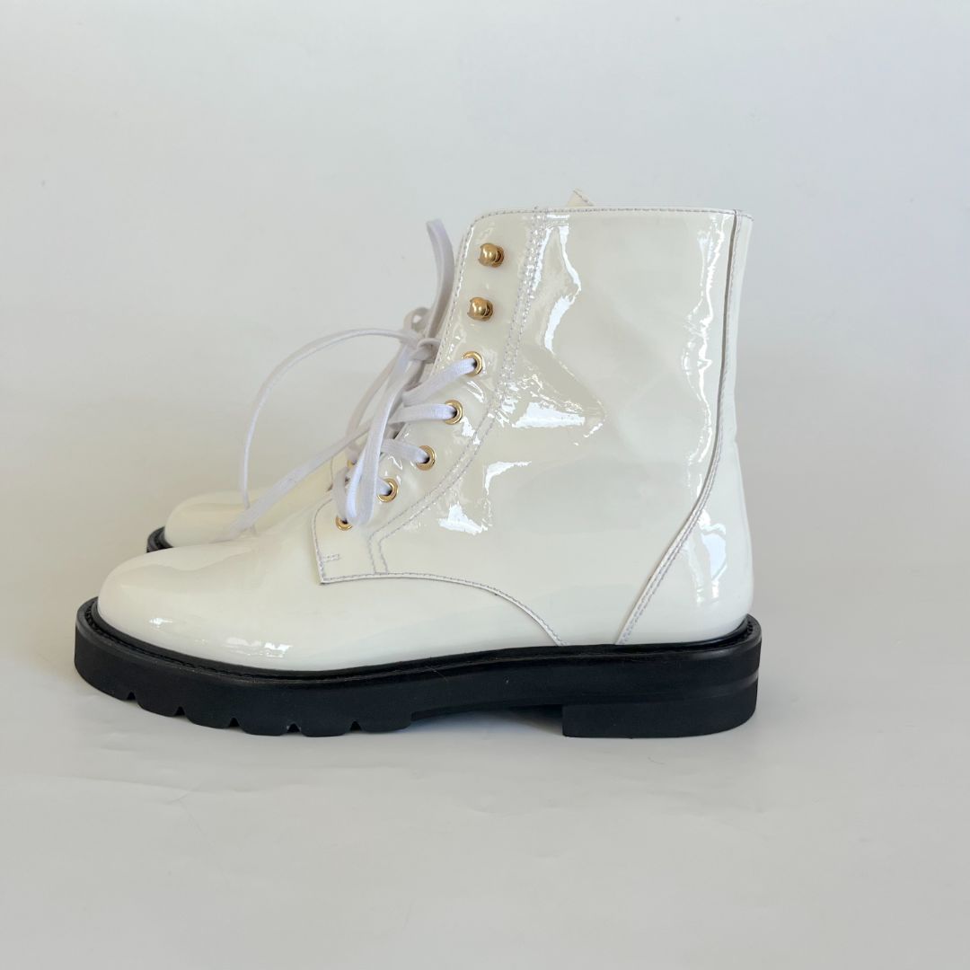 Stuart Weitzman White Boots, 8