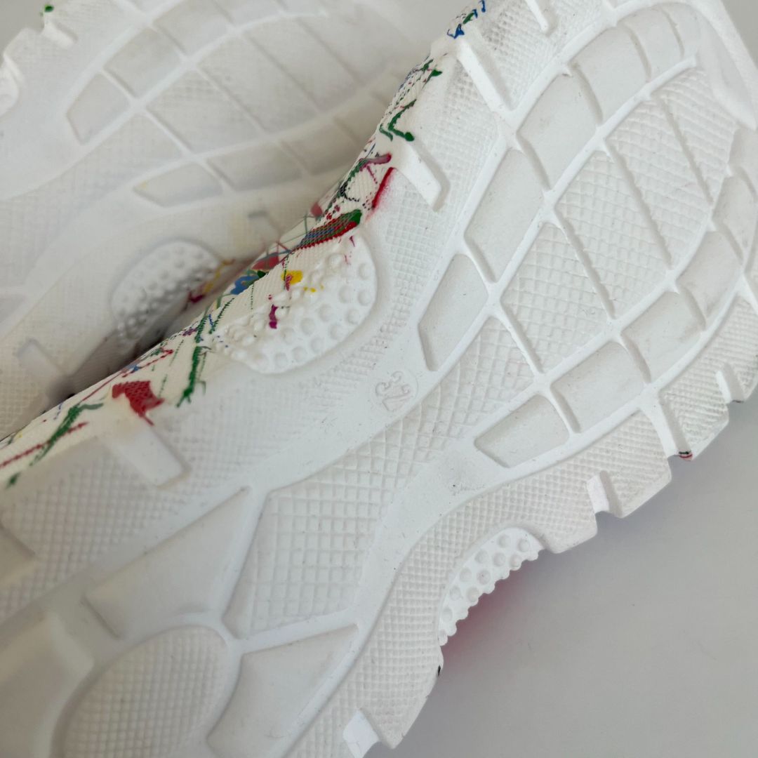 Dolce & Gabbana white DG children sneakers, size 32