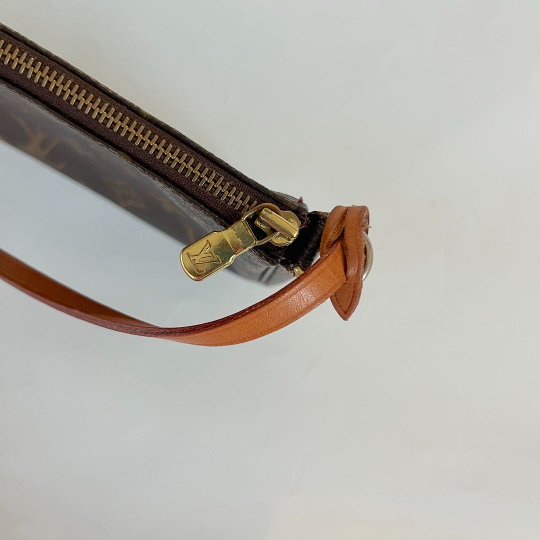 Louis Vuitton Monogram Pochette Accessoires - Brown Shoulder Bags, Handbags  - LOU771161