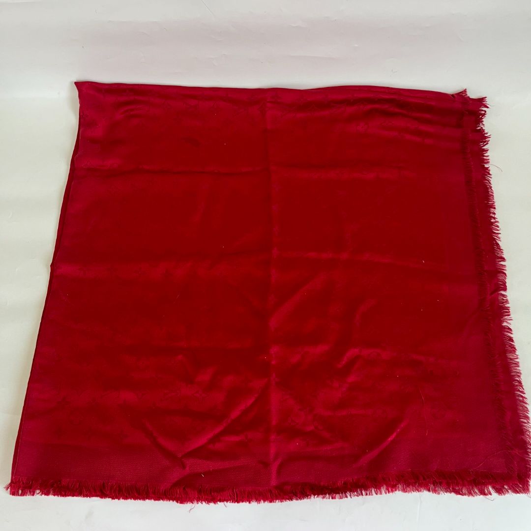Louis Vuitton Classique Monogram shawl